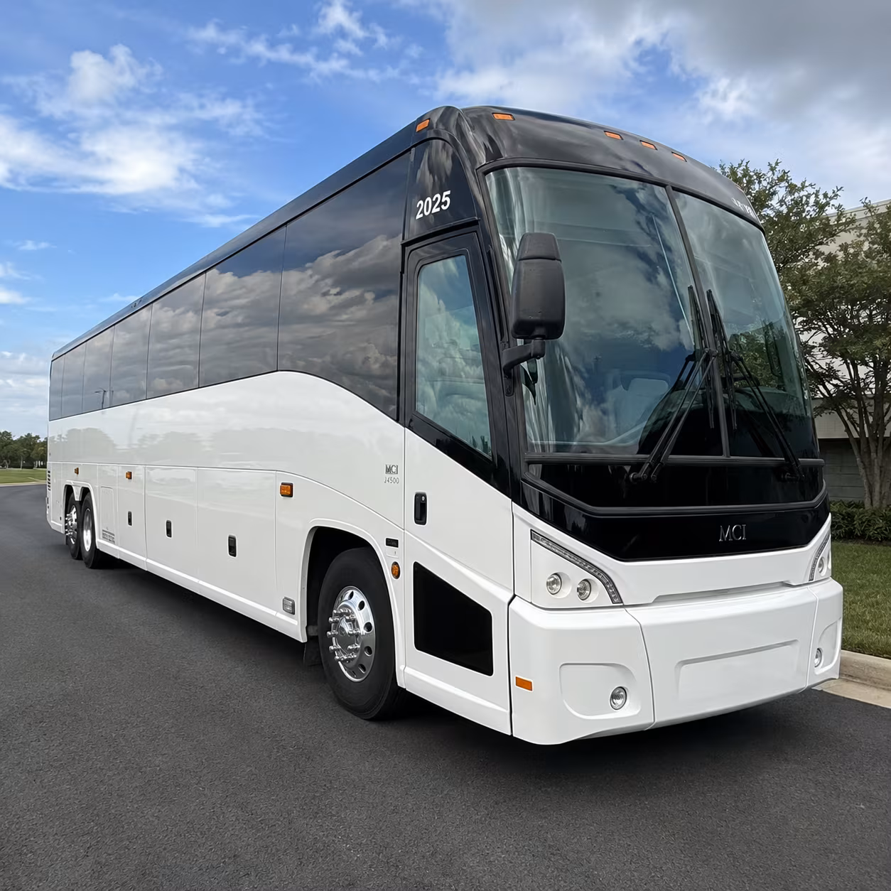 book a charter bus to semiahmoo for corporate retreats and off site meetings