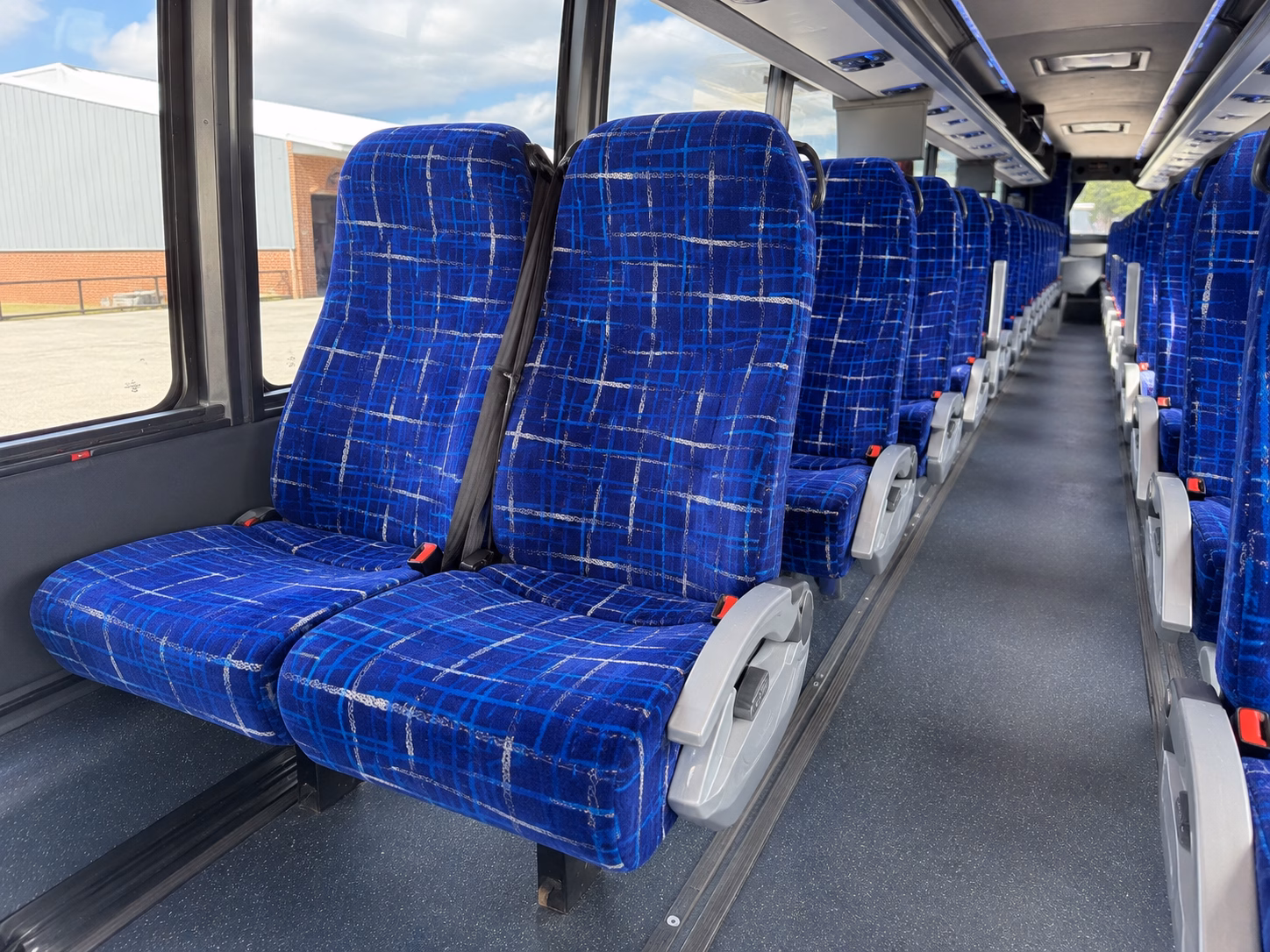 how the type of bus changes the price in bellingham washington